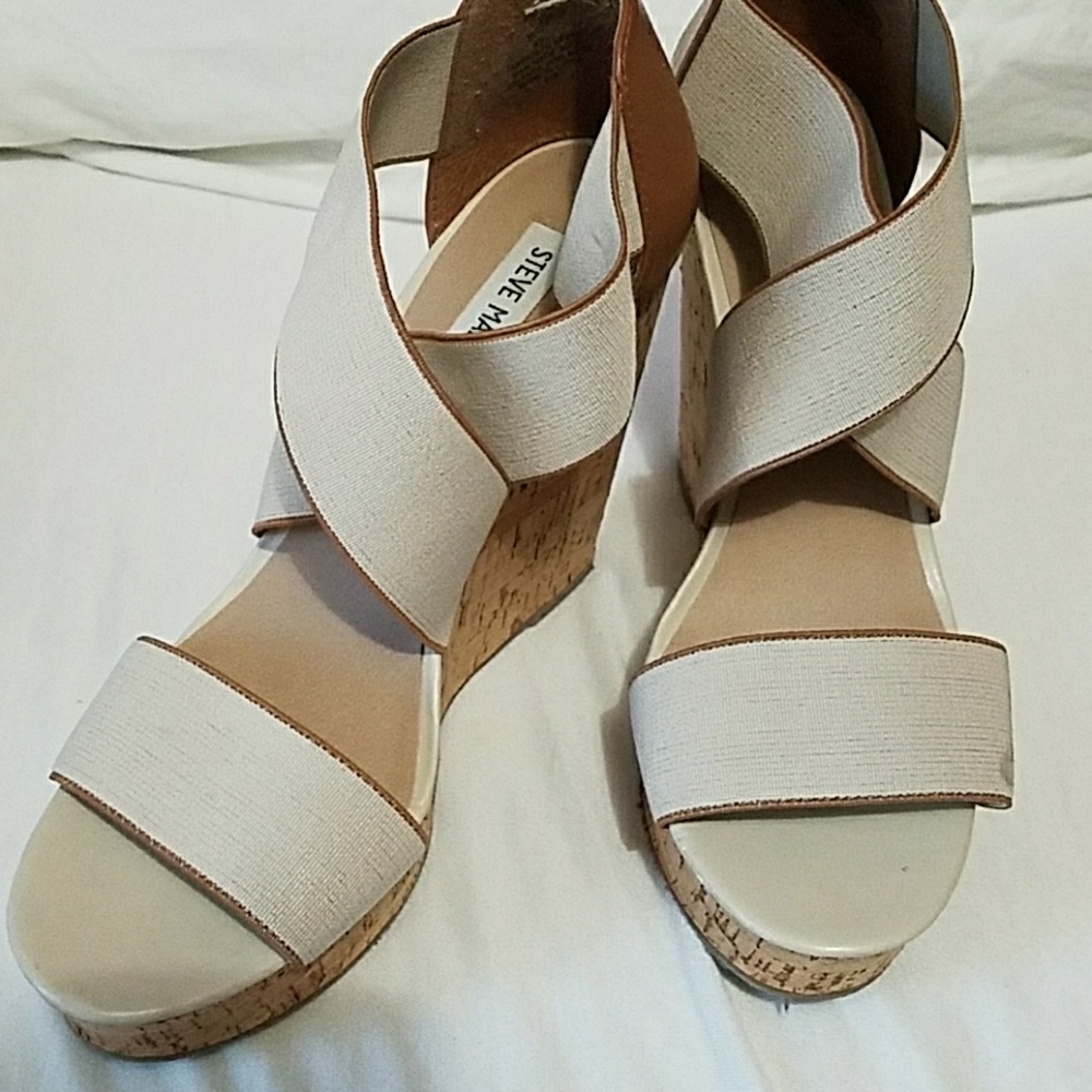 Steve Madden beige / brown wedges